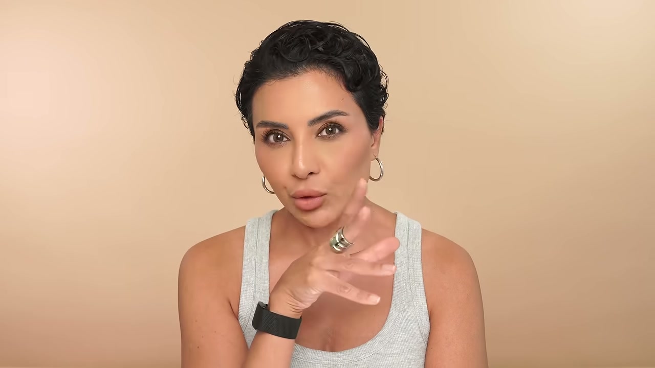@ninaubhibeautyandfashion reviewing Medicube Collagen Night Wrapping Mask at 08:39 in a YouTube Shorts video