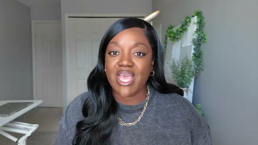 @nubelease reviewing Pat Mcgrath Lip Sculpt Plus Shade Contour Duo at 23:17 in a YouTube Shorts video