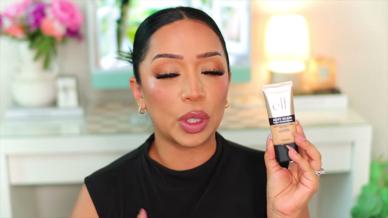 Soft Glam Satin Foundation