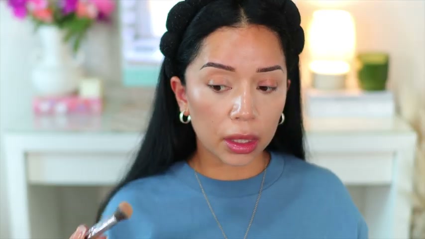@ohmglashes reviewing L.A. Colors Sculpting Duo Powder at 05:27 in a YouTube Shorts video