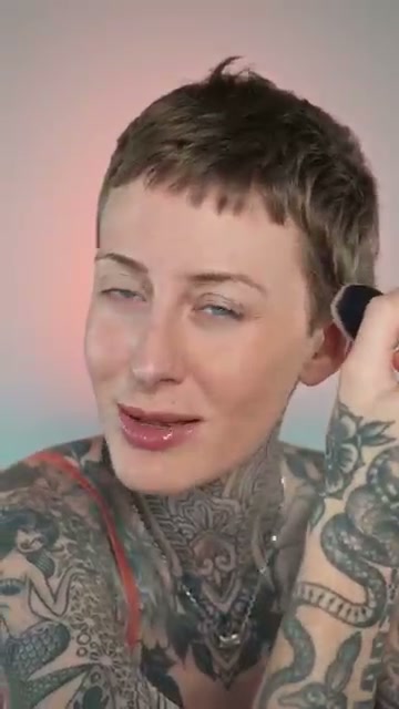 oliviaolfactory mentioning bareMinerals Bare Minerals Original Foundation at 00:42 in their YouTube video