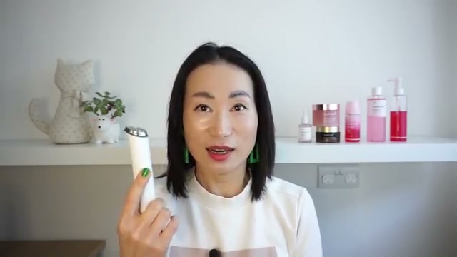 oneeyebeauty mentioning Medicube Age-R Booster Pro Mini at 13:36 in their YouTube video