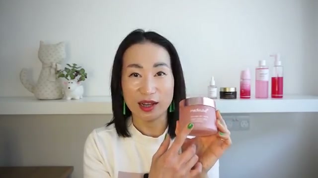 oneeyebeauty mentioning Medicube Collagen Jelly Cream at 13:00 in their YouTube video