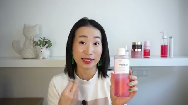 oneeyebeauty mentioning Medicube PDRN Pink Cica Soothing Toner at 10:47 in their YouTube video