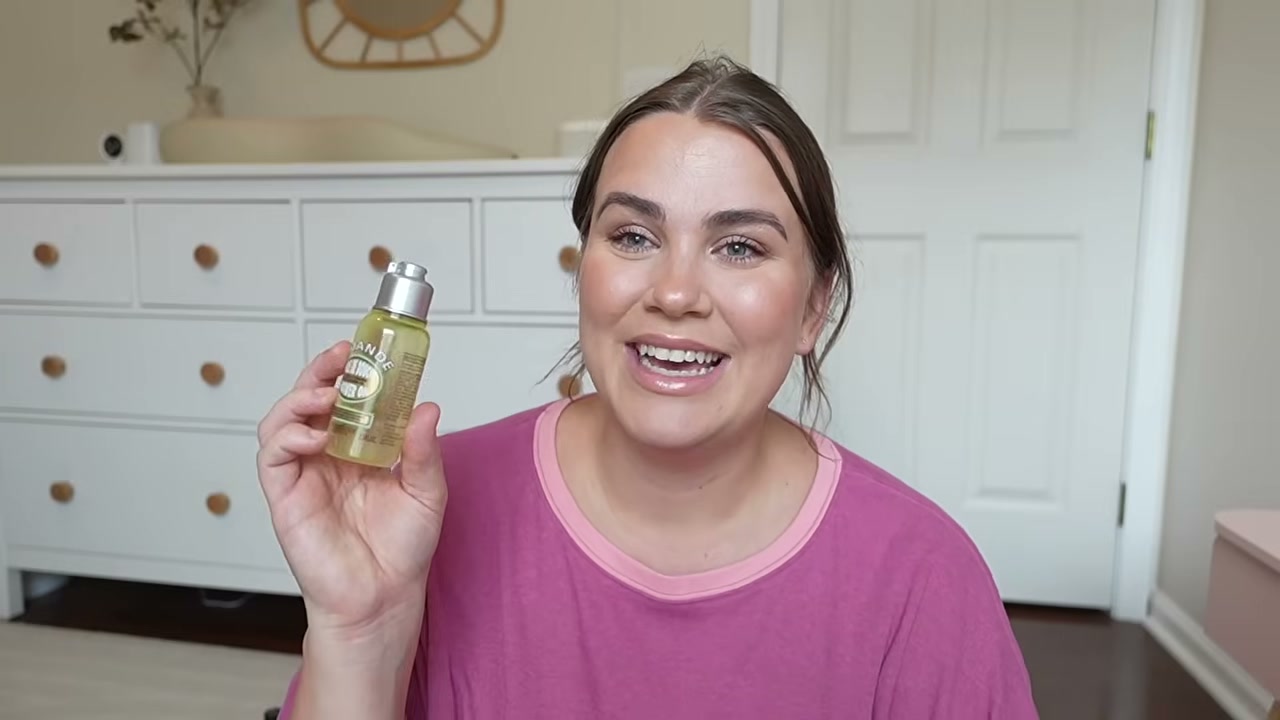 Cleansing & Softening Almond Shower Oil