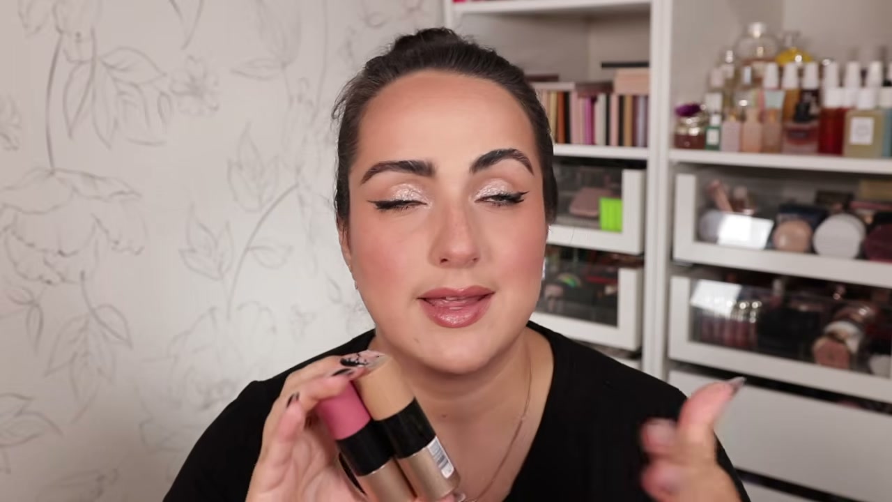 @pattyalonso reviewing e.l.f. Cosmetics Soft Glam Cream Bronzer and Blush at 14:32 in a YouTube Shorts video