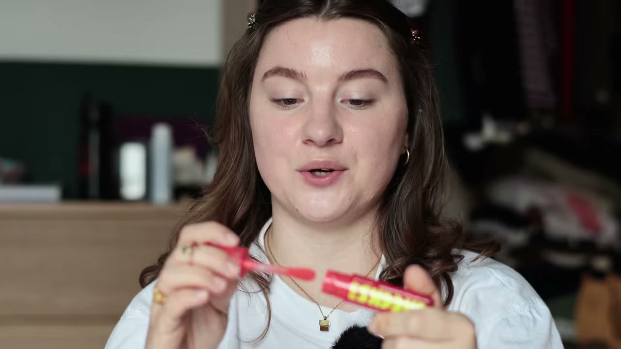 @peculiarlaain reviewing NYX Fat Cheeks Juicy Plump Blush at 05:00 in a YouTube Shorts video