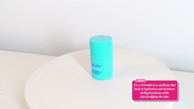 @pennsmithskincare reviewing Skinfix Barrier Plus Ectoin Repair Balm at 27:14 in a YouTube Shorts video