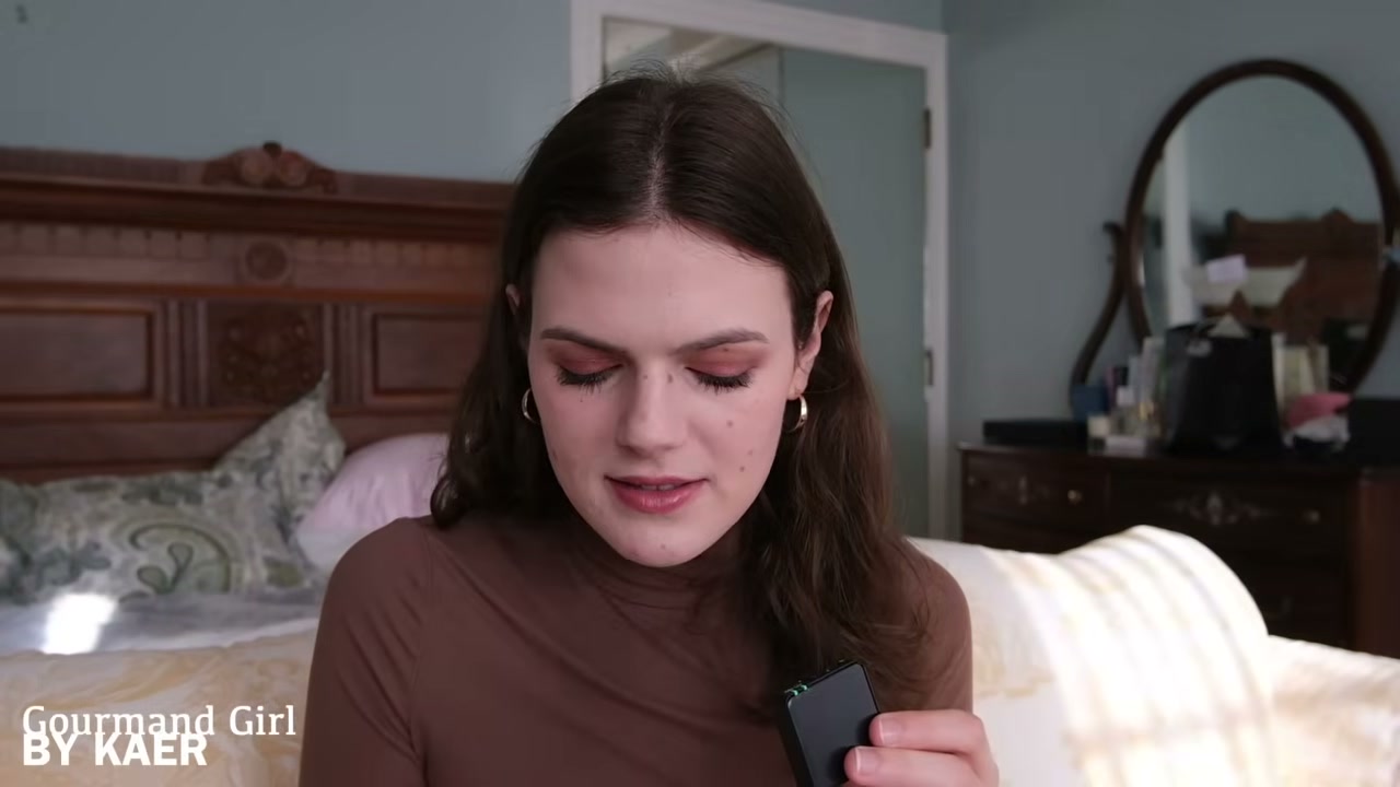 @perfumerism reviewing By Kaer Gourmand Girl Scented Dry Body Oil at 13:23 in a YouTube Shorts video