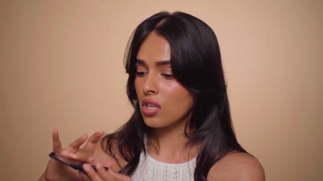 @prakritisingh reviewing NARS Blush at 09:07 in a YouTube Shorts video