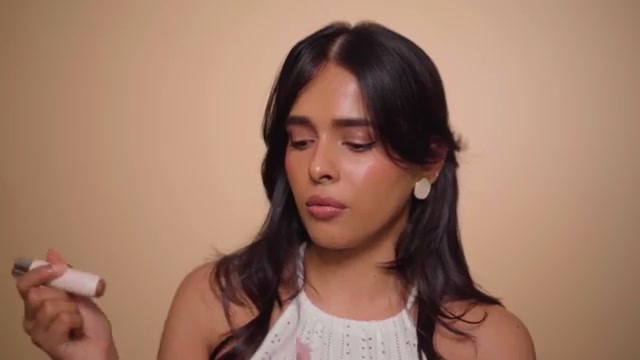 @prakritisingh reviewing Rare Beauty Contour Stick at 07:29 in a YouTube Shorts video