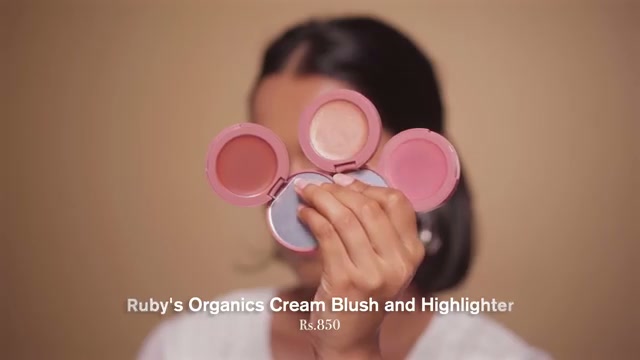 prakritisingh mentioning Ruby's Organics Cream Blush and Highlighter at 03:21 in their YouTube video