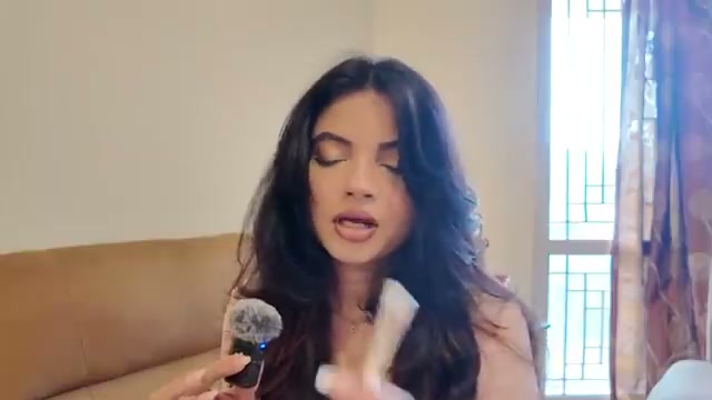 @prernajoshii reviewing Mamaearth Blocked Charcoal Black Long Stay Kajal at 13:16 in a YouTube Shorts video