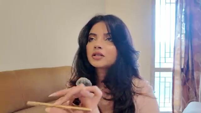 @prernajoshii reviewing Swiss Beauty Micro Precision Eyebrow Pencil at 14:02 in a YouTube Shorts video