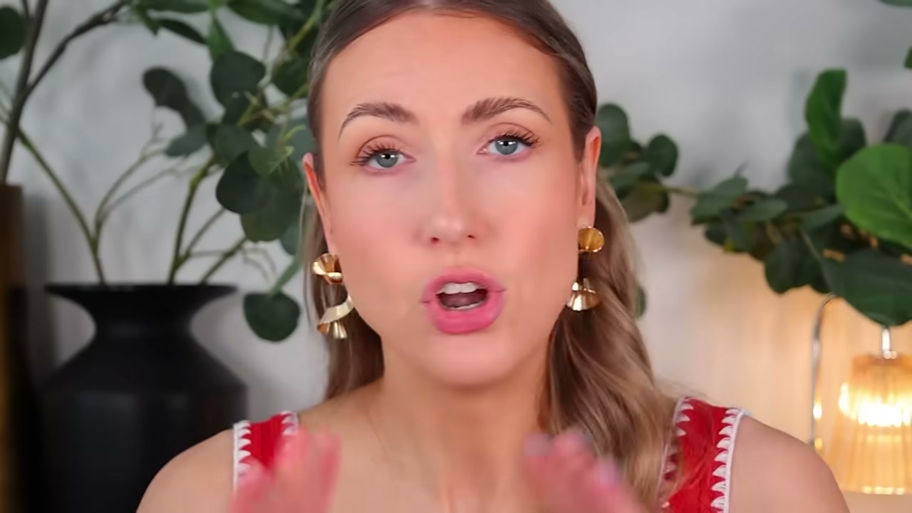 @rachhloves reviewing Benefit Cosmetics Juice Stick at 13:02 in a YouTube Shorts video