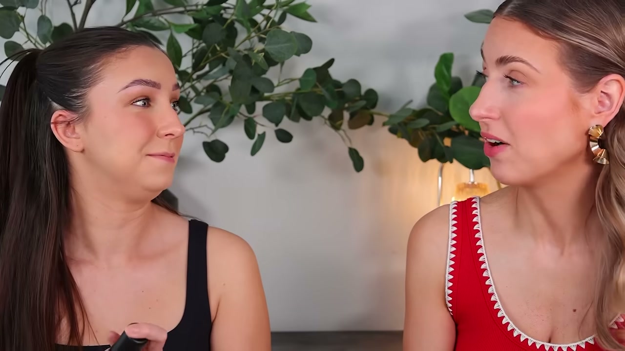 @rachhloves reviewing L.A. Girl Blue Pigment at 21:56 in a YouTube Shorts video