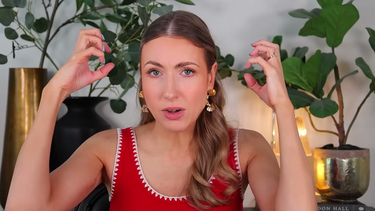 @rachhloves reviewing Vichy Dercos Anti-Dandruff Treatment Shampoo at 07:39 in a YouTube Shorts video