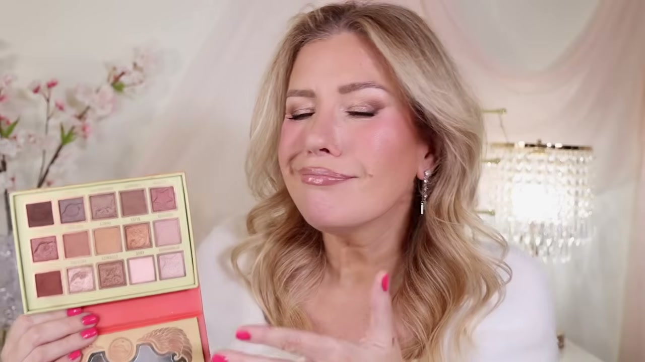Chasing Eternity Eyeshadow Palette
