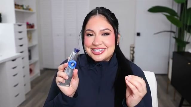 @rositaapplebum reviewing L'Occitane Shea Butter Hand Cream at 10:31 in a YouTube Shorts video