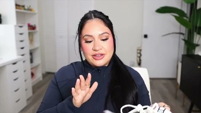 @rositaapplebum reviewing New Balance 1906R at 21:43 in a YouTube Shorts video