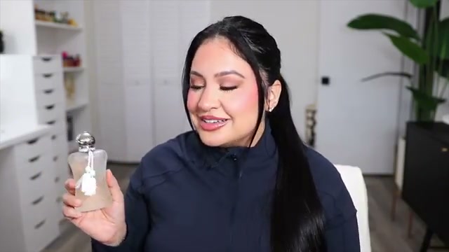 @rositaapplebum reviewing Parfums De Marly Valaya at 13:47 in a YouTube Shorts video