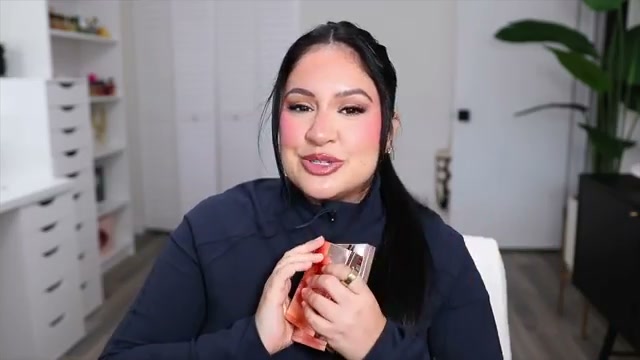@rositaapplebum reviewing Patrick Ta Major Dimensions Eyeshadow Palettes at 07:27 in a YouTube Shorts video