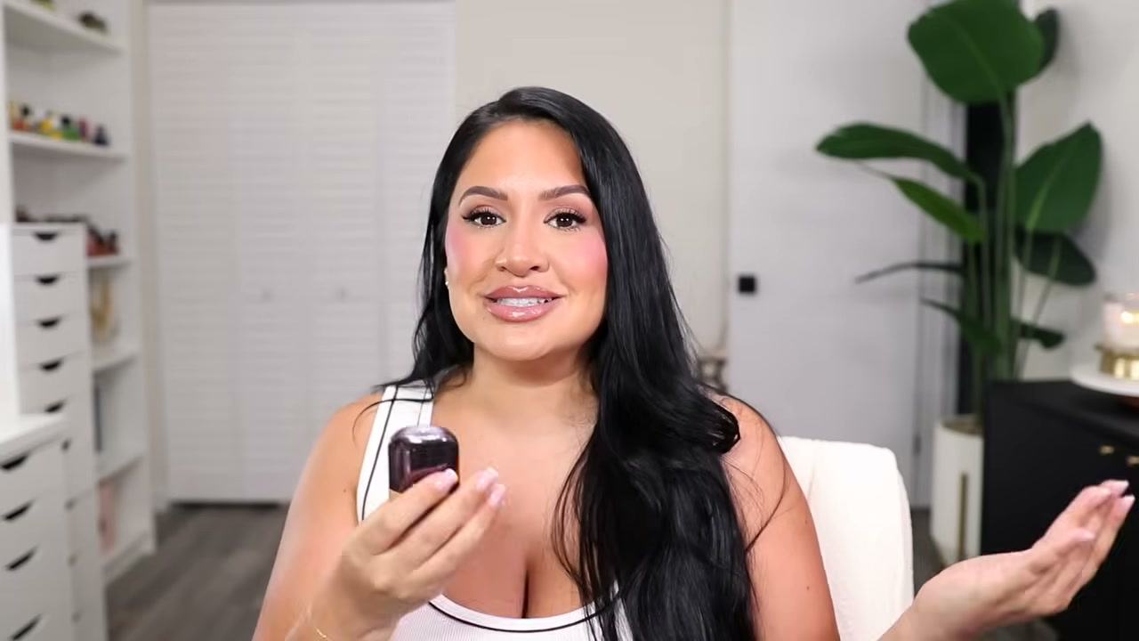 @rositaapplebum reviewing Urban Decay Face Bond Foundation at 07:01 in a YouTube Shorts video