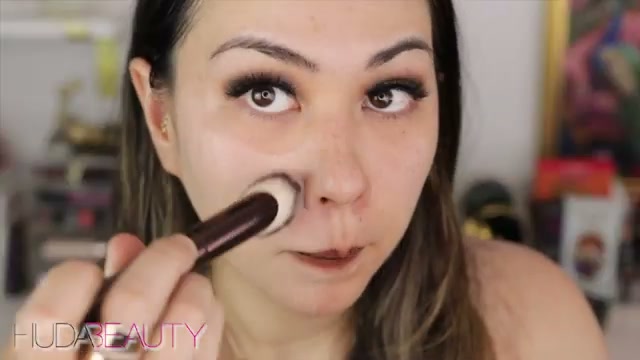 Easy Blur Natural Airbrush Foundation with Niacinamide