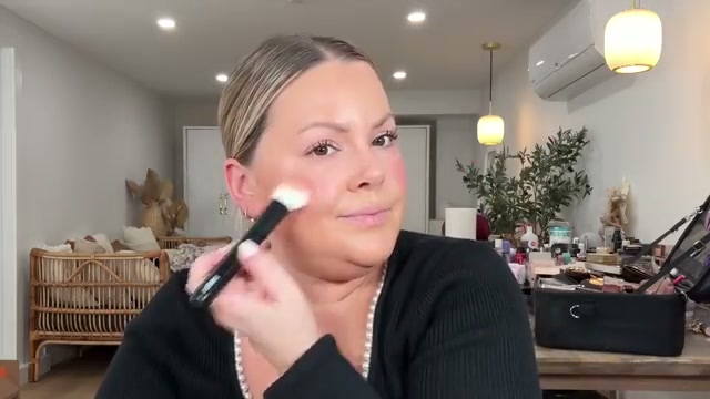 @selenamup reviewing Catrice Blush at 12:39 in a YouTube Shorts video