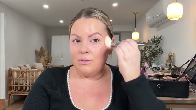 @selenamup reviewing Rimmel Bronzer at 08:31 in a YouTube Shorts video