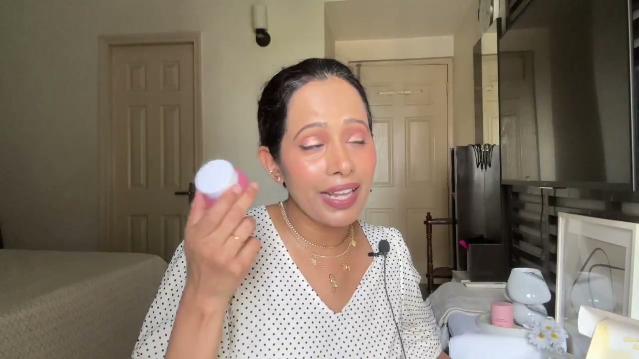 @shelleynayak reviewing Aqualogica Plump Lip Mask at 25:49 in a YouTube Shorts video