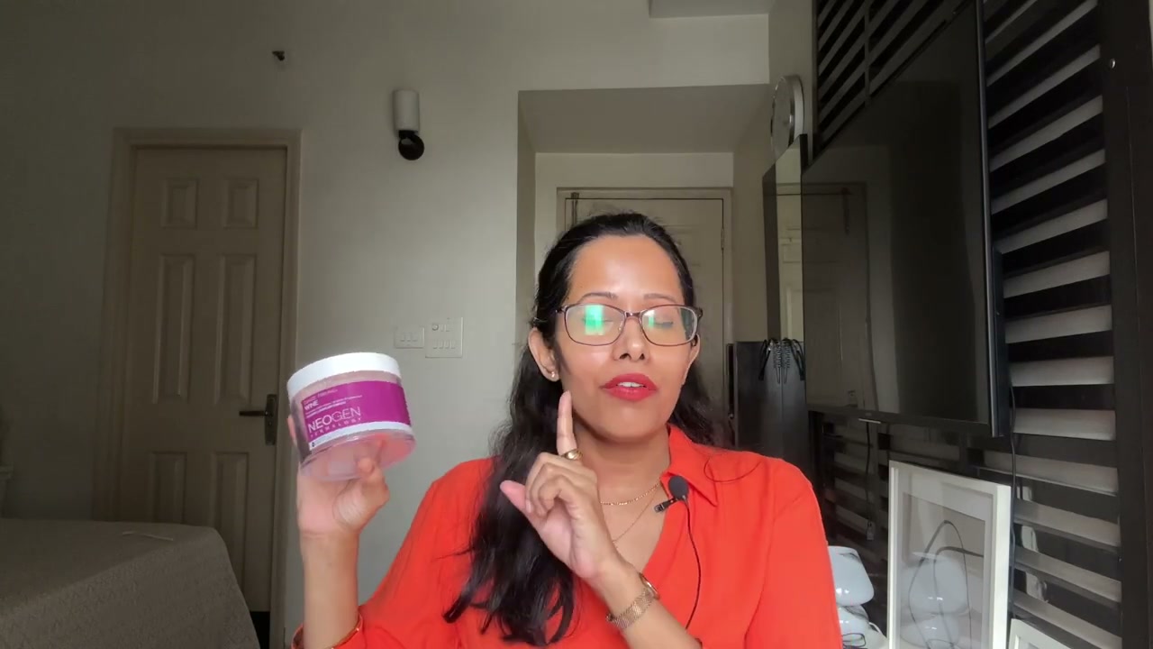 @shelleynayak reviewing Neogen Gauze Peeling Wine Pad at 20:49 in a YouTube Shorts video