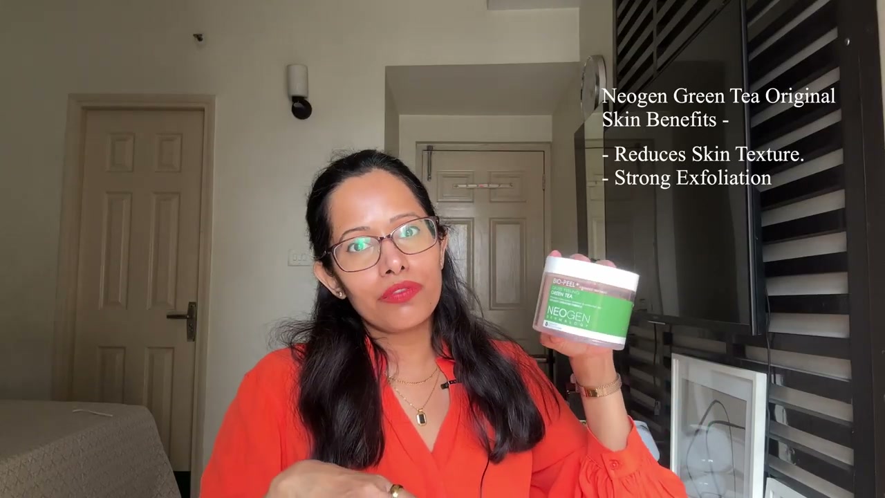 @shelleynayak reviewing Neogen Green Tea Gauze Peeling Pad PHA at 06:43 in a YouTube Shorts video
