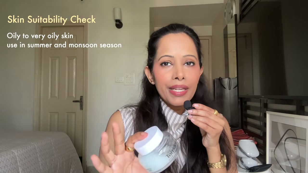 @shelleynayak reviewing Torriden DIVE-IN Low Molecular Hyaluronic Acid Soothing Cream at 03:10 in a YouTube Shorts video