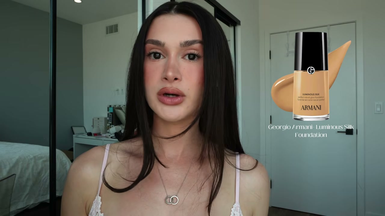 Luminous Silk Natural Glow Blurring Liquid Foundation with 24 Hour Wear