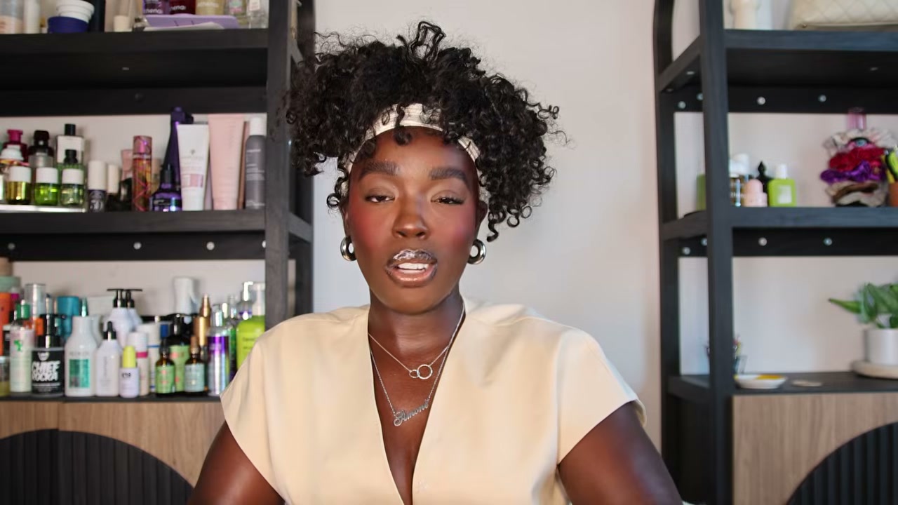 @simonenicole reviewing Danessa Myricks Beauty Yummy Skin Blurring Balm Powder at 10:43 in a YouTube Shorts video