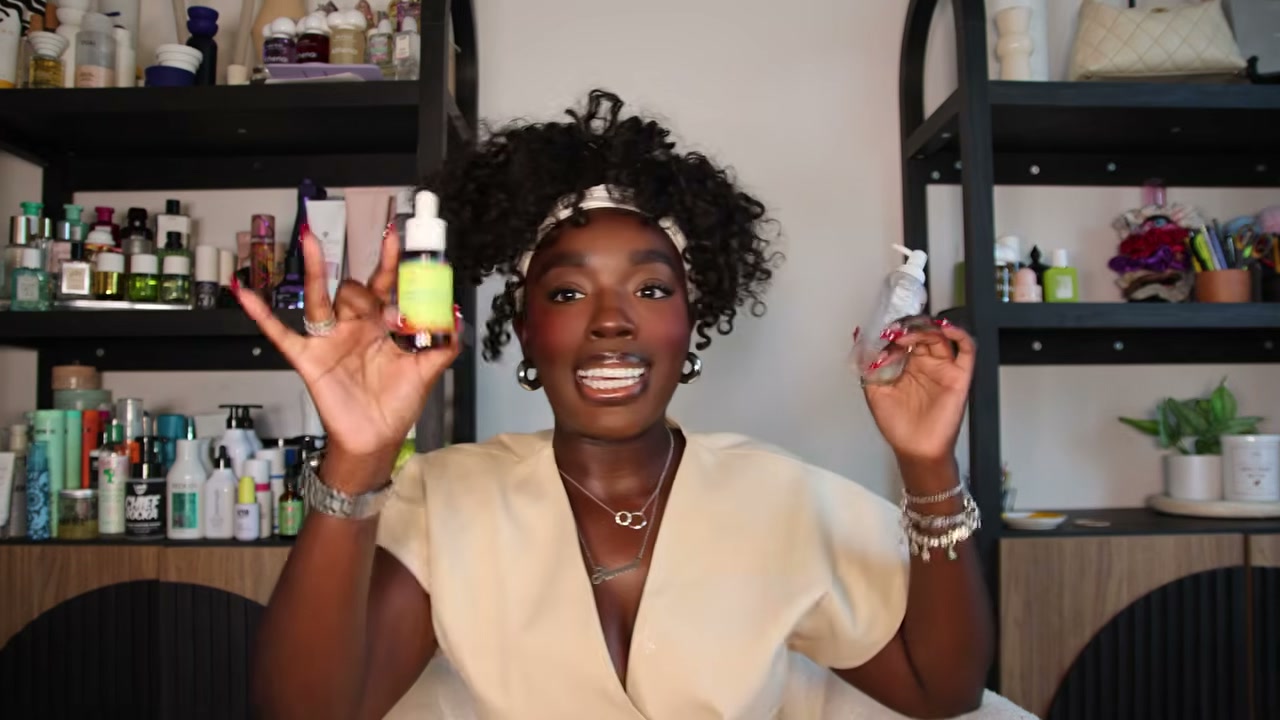 @simonenicole reviewing Farmacy Honey Halo Moisturizer at 24:46 in a YouTube Shorts video