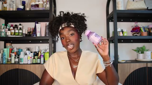 @simonenicole reviewing Lemme Sleep Tight Gummies at 04:18 in a YouTube Shorts video