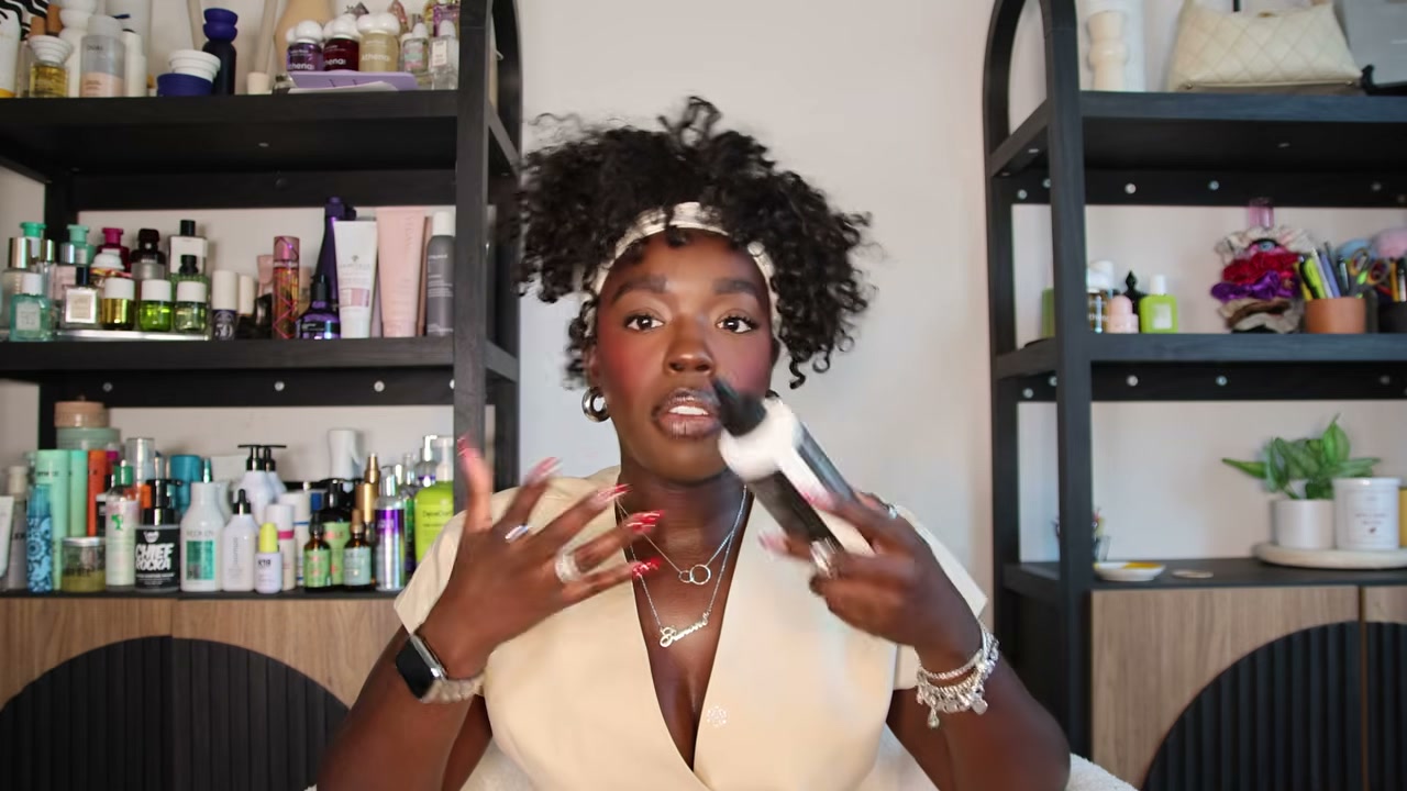 @simonenicole reviewing Miche Beauty Detox Shampoo at 12:41 in a YouTube Shorts video