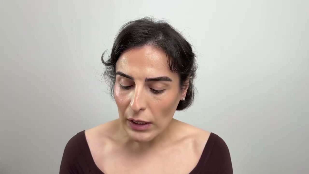 @simplybeautybyfatemeh-x8i reviewing Rabanne Colorshot Matte Liquid Eyeshadow at 10:58 in a YouTube Shorts video