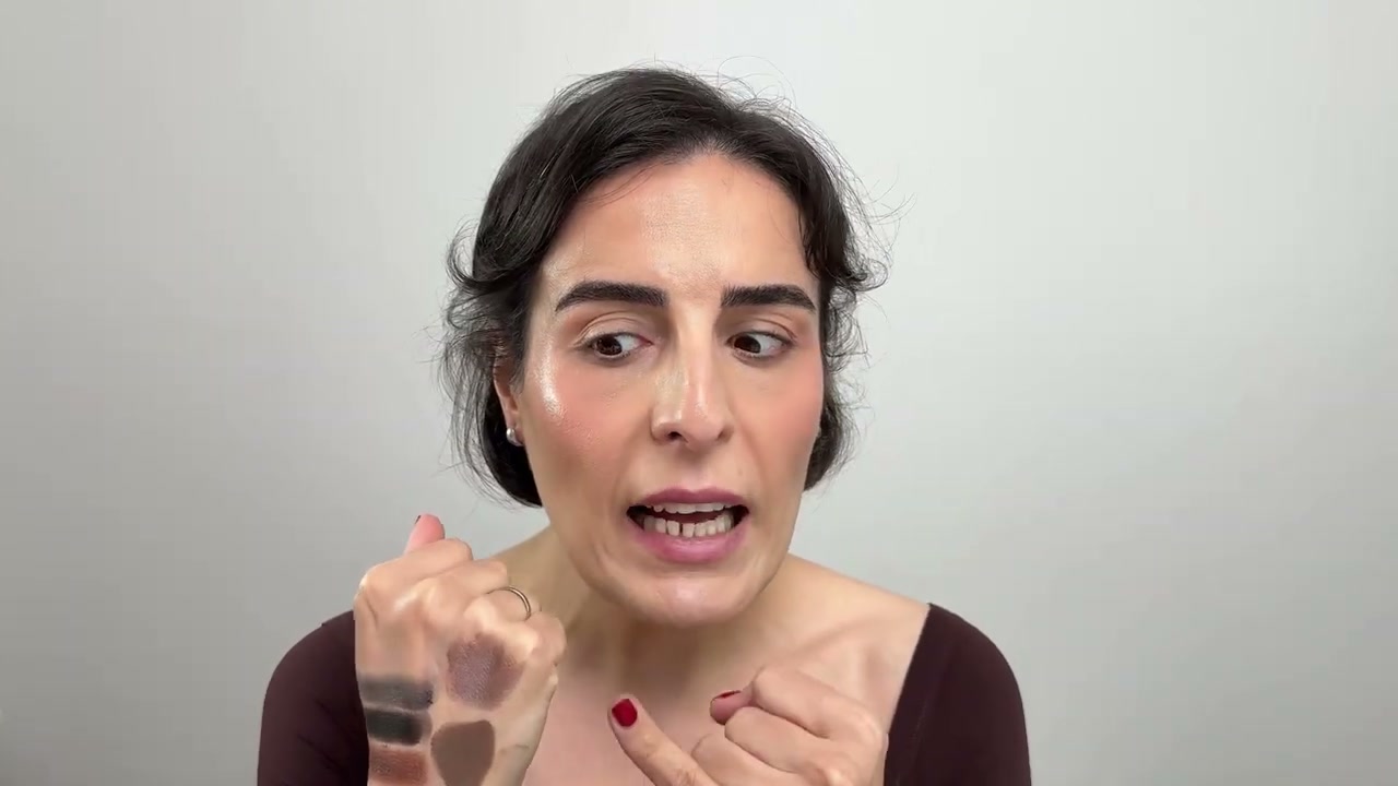 @simplybeautybyfatemeh-x8i reviewing Rabanne Colorshot Pearly Liquid Eyeshadow at 13:47 in a YouTube Shorts video
