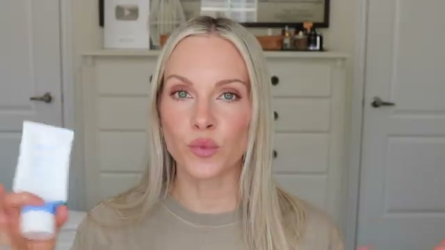 @sincerelymissash reviewing AESTURA Atobarrier 365 Face Cream at 04:51 in a YouTube Shorts video