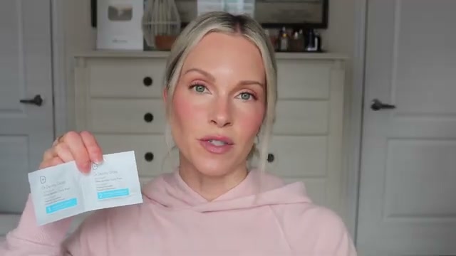 @sincerelymissash reviewing Dr. Dennis Gross Skincare Alpha Beta Ultra Gentle Daily Peels at 17:59 in a YouTube Shorts video