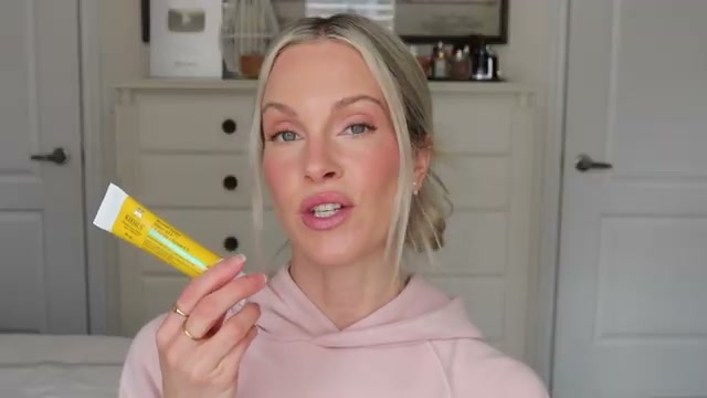 @sincerelymissash reviewing Kiehl's Beyond Screen Mineral UV Serum at 15:58 in a YouTube Shorts video