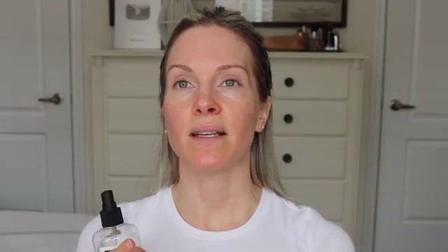 @sincerelymissash reviewing NIOD SDEM3 (enzyme Mist) at 08:25 in a YouTube Shorts video