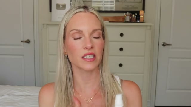@sincerelymissash reviewing OSEA Atmosphere Protection Cream at 09:01 in a YouTube Shorts video