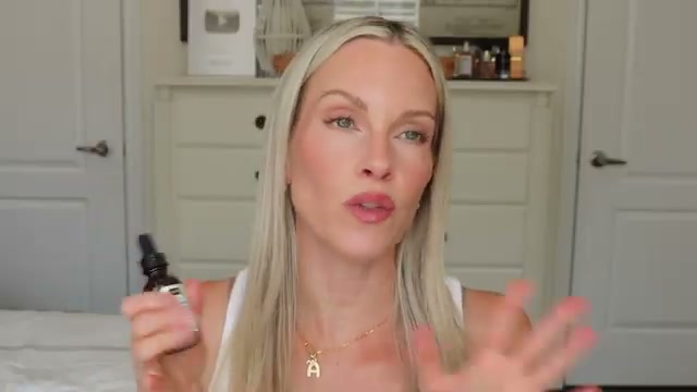 @sincerelymissash reviewing The Ordinary Copper Peptide Serum at 01:51 in a YouTube Shorts video