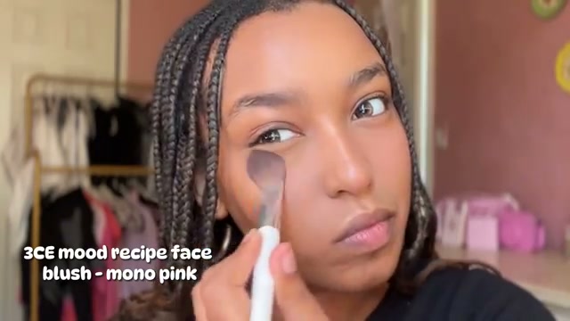 @skybxyy reviewing 3CE Mood Recipe Face Blush at 02:46 in a YouTube Shorts video