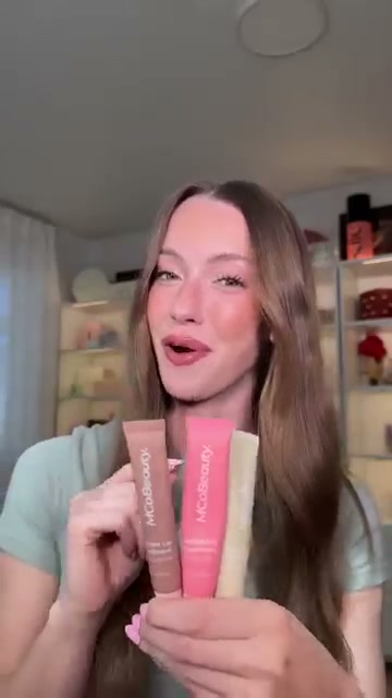 Le Chouchou Exfoliating + Softening Peptide Lip Balm