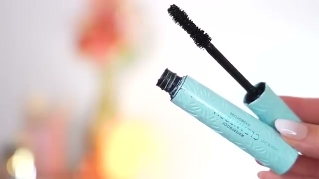 Lash Blast Cleantopia Waterproof Mascara
